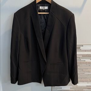 Black Suit by Tahari Arthur S Levine